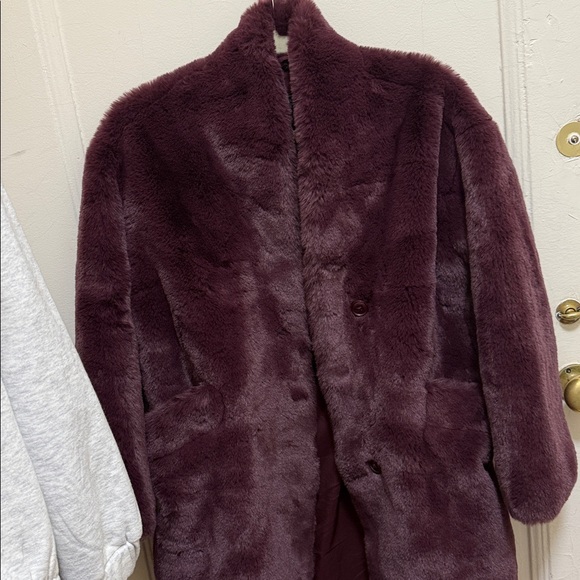 Abercrombie & Fitch Maroon Faux Fur Coat - Picture 1 of 5